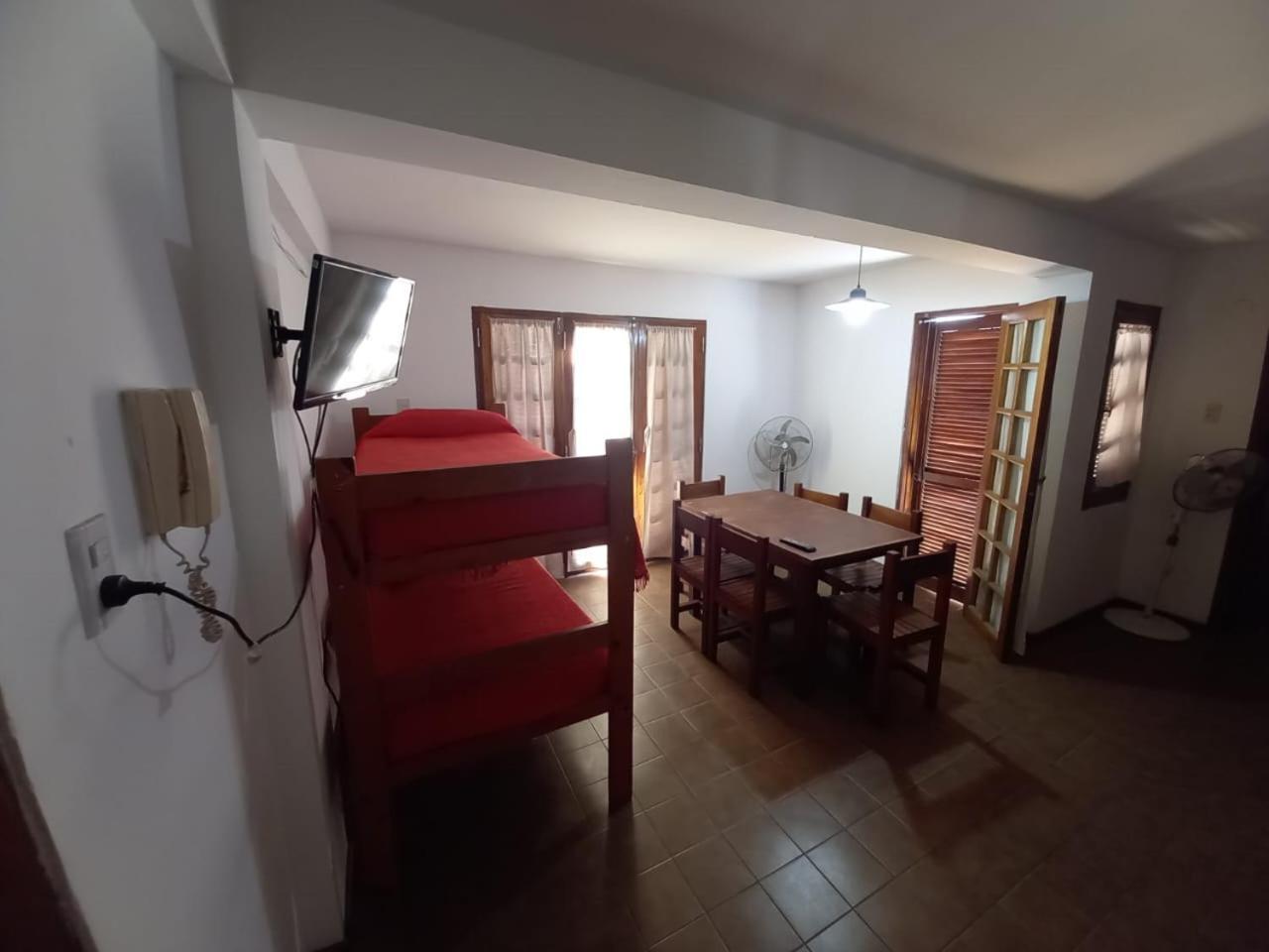 Complejo Urquiza Departamentos *